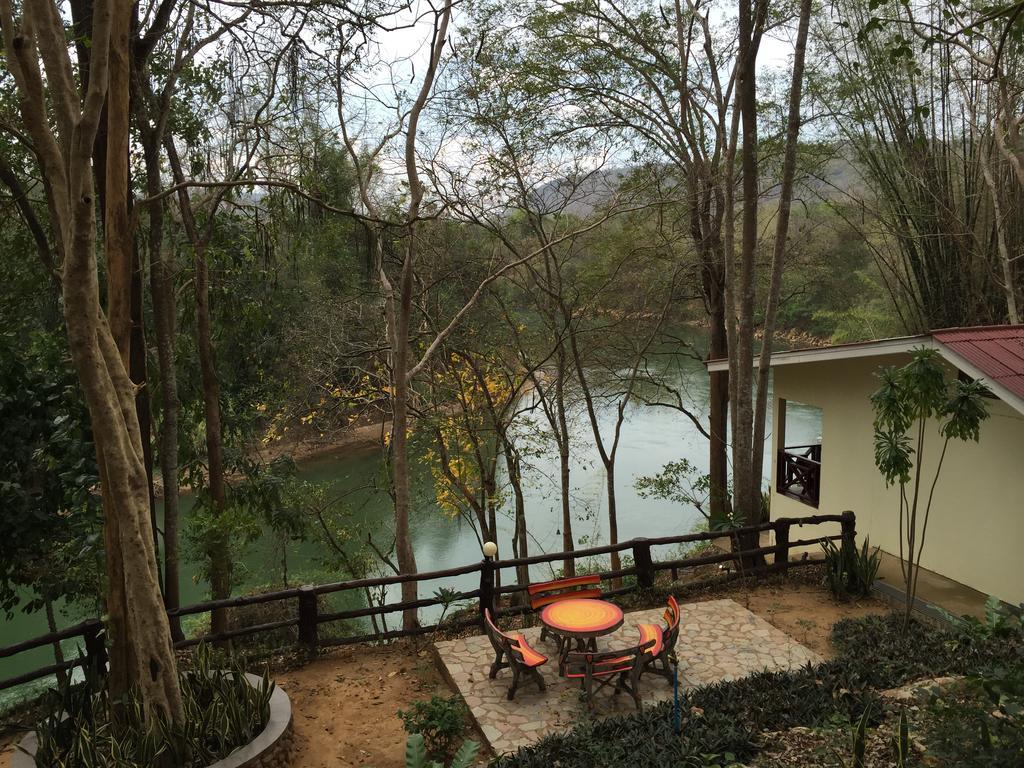 Saiyok River House Сайок Экстерьер фото